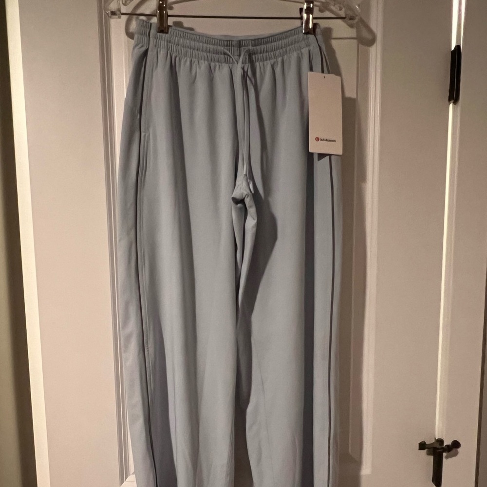 Lululemon Court Rival Wide Leg Track Pant Regular Size 2 Light Blue